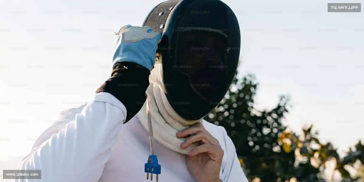 <strong>dpzx德扑之星</strong>🚣‍♀️逆流而上，奋勇向前，风浪再大也挡不住追光的决心 —— 体育，是永不止息的征程！